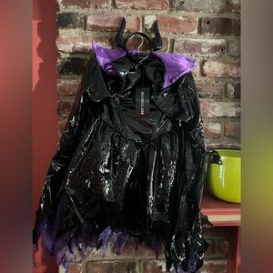 Dolls Kill Trickz N Treatz Shiny Black Cape with Purple Lining